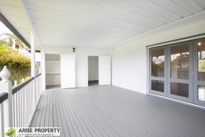 030A7730 deck and laundry storage