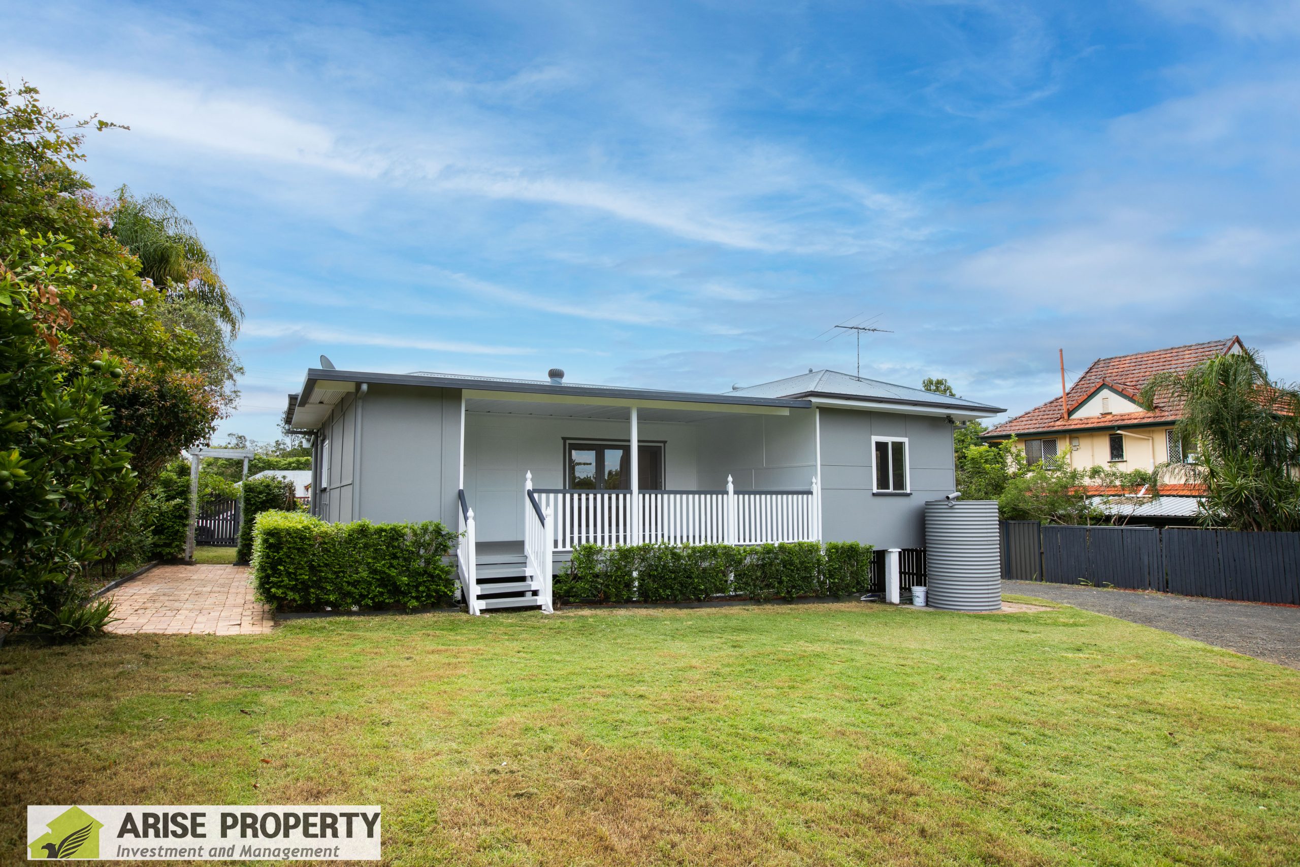 030A7748-Edit house back further 2