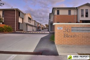 DSC_0610 Complex front L