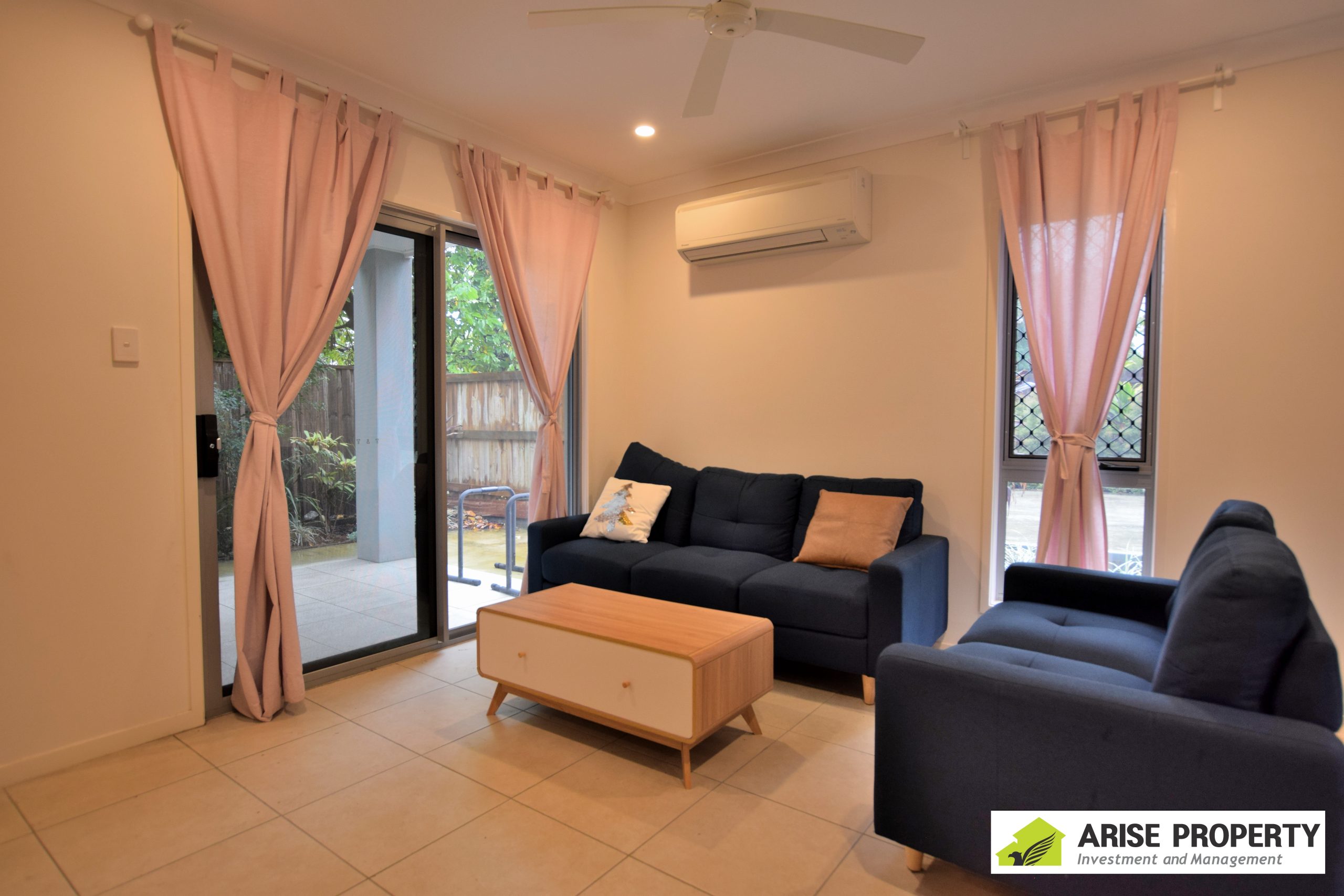 DSC_0617 Lounge room